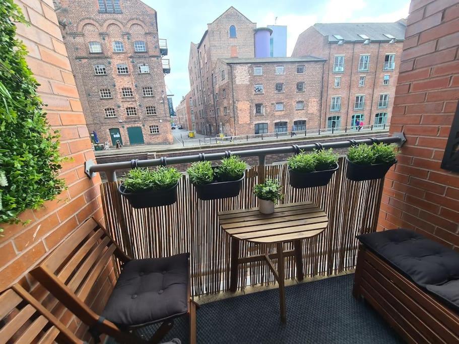 Stylish & Recently Refurbished Chester Apartment - Up To 6 Exterior foto